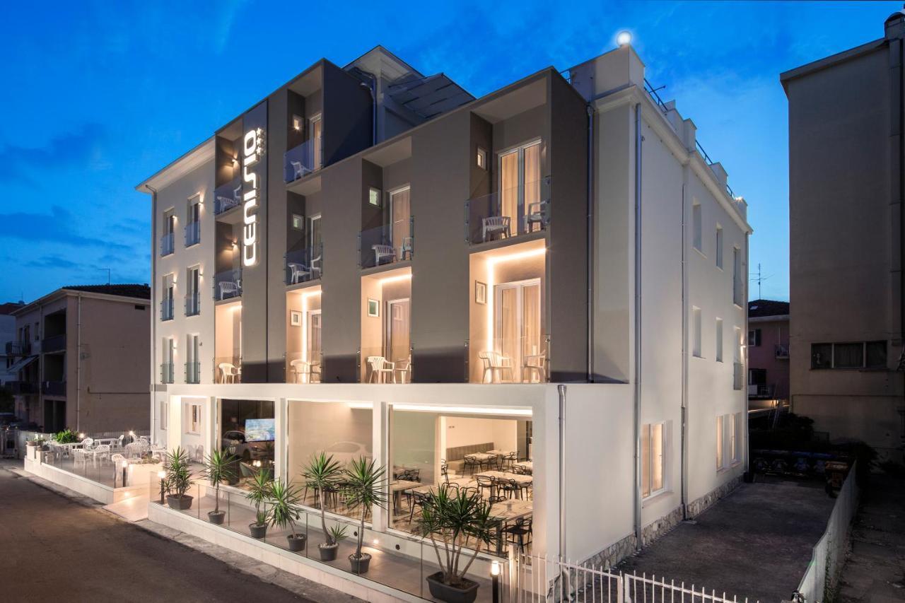 Hotel Cenisio Rimini Buitenkant foto