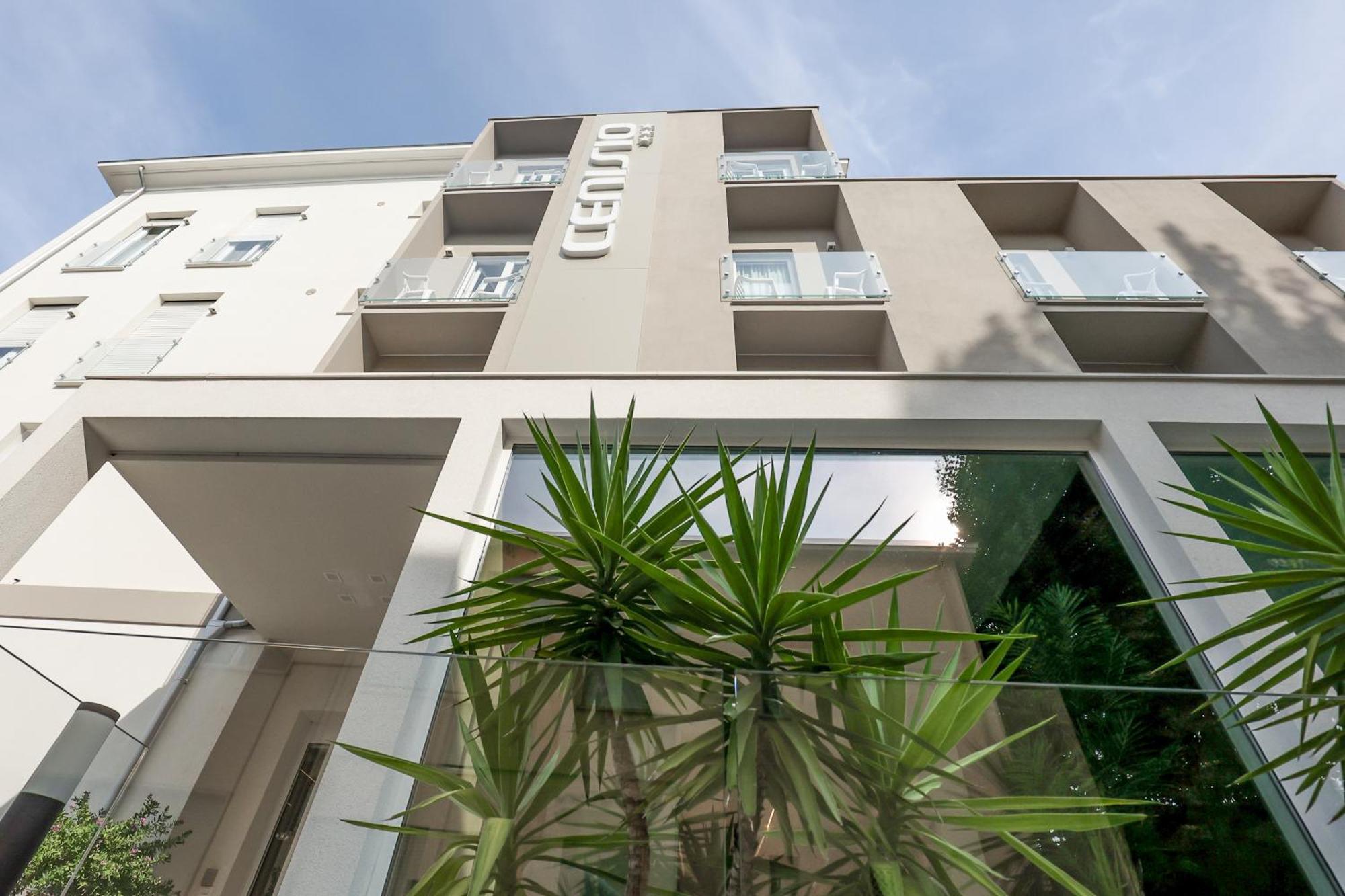 Hotel Cenisio Rimini Buitenkant foto